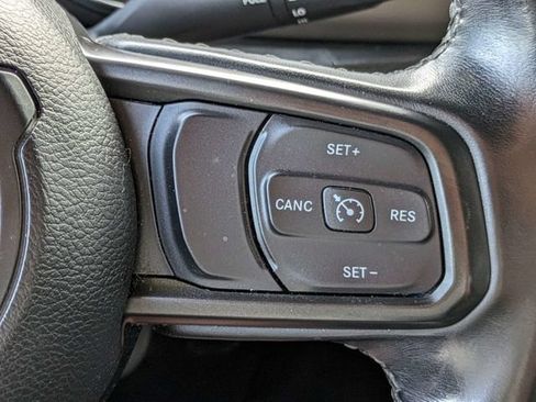 Used 2021 Jeep Gladiator Sport AWD/4WD image 23