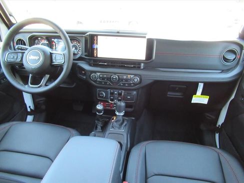 New 2026 Jeep Wrangler Unlimited Rubicon AWD/4WD image 11