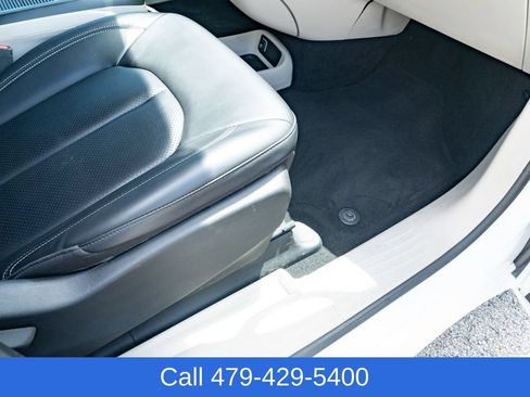 Used 2023 Chrysler Pacifica Touring-L FWD image 48