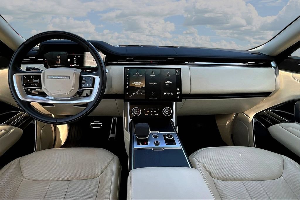 Used 2023 Land Rover Range Rover SE AWD/4WD image 7