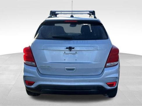 Used 2022 Chevrolet Trax LT w/ Driver Confidence Package image 5