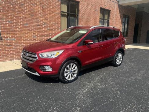 Used 2017 Ford Escape Titanium FWD image 1