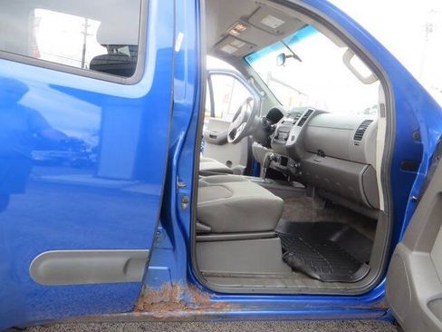 Used 2013 Nissan Xterra S AWD/4WD image 26