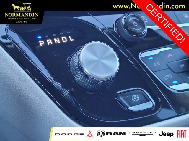 Certified 2024 Chrysler Pacifica Touring-L FWD image 12