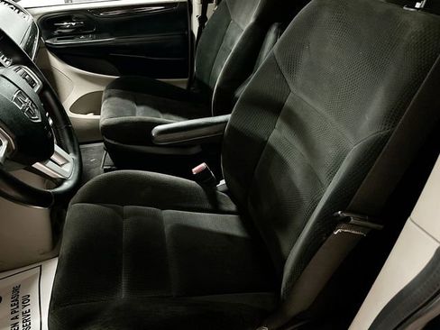 Used 2017 Dodge Grand Caravan SE w/ Power Window Group image 21