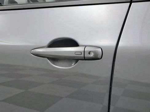 Used 2023 Nissan Rogue SV AWD/4WD image 17