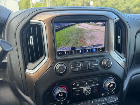 Used 2021 Chevrolet Silverado 2500 High Country w/ Z71 Off-Road Package image 34