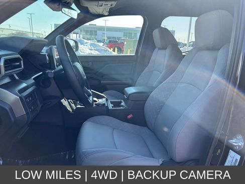 Used 2025 Toyota Tacoma SR5 image 22