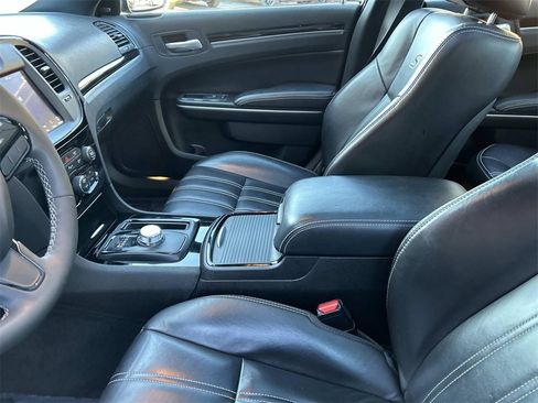 Used 2023 Chrysler 300 S image 23