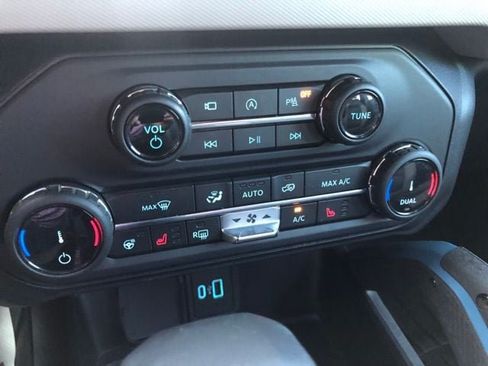Used 2022 Ford Bronco Wildtrak AWD/4WD image 18