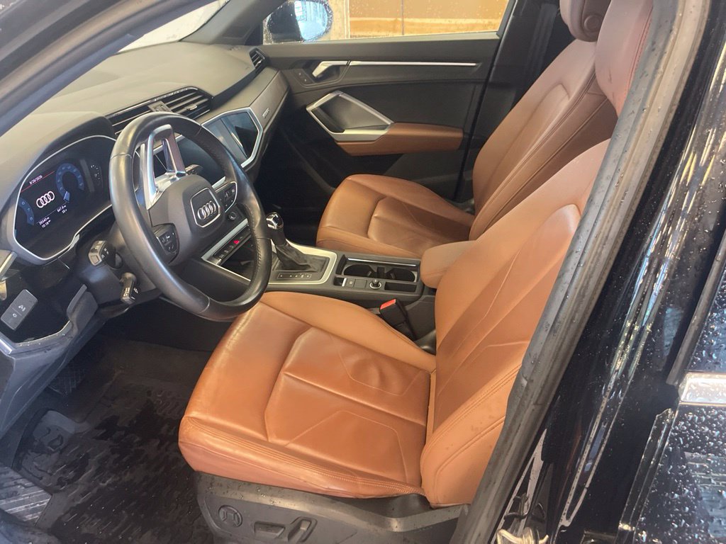 Used 2020 Audi Q3 2.0T Premium Plus w/ Premium Plus Package AWD/4WD image 18