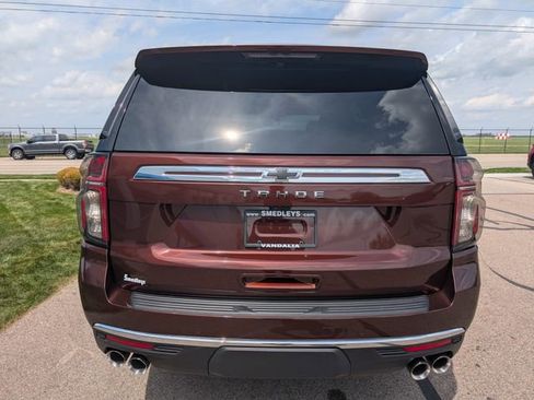 Used 2023 Chevrolet Tahoe Premier w/ Premium Package image 8