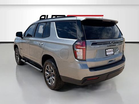 Used 2024 Chevrolet Tahoe Z71 w/ Luxury Package AWD/4WD image 5