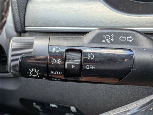 Used 2023 Kia Sorento SX AWD/4WD image 17