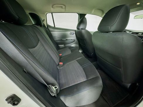 Used 2019 Nissan Leaf SV image 32