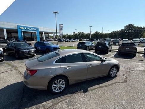 Used 2025 Chevrolet Malibu LT FWD image 20
