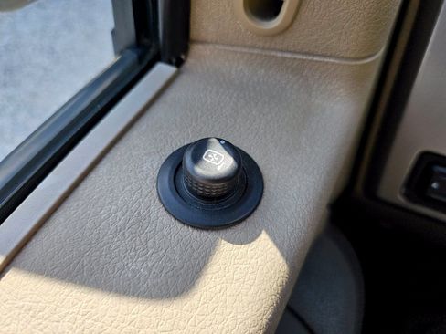 Used 2010 Ford F150 Lariat AWD/4WD image 46