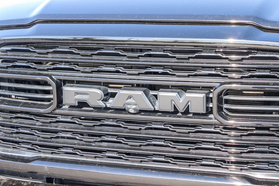 Used 2022 RAM 2500 Limited AWD/4WD image 12