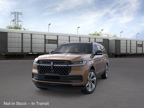 New 2026 Lincoln Navigator L Black Label AWD/4WD image 2