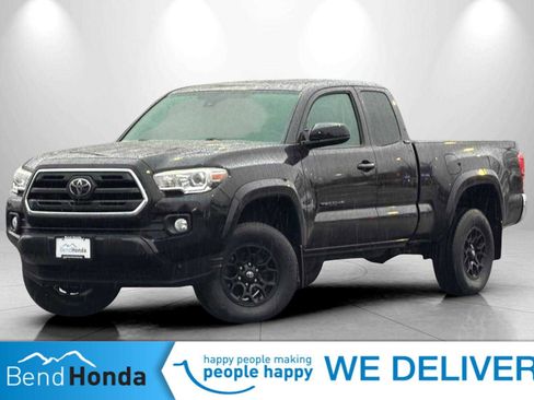 Used 2019 Toyota Tacoma SR5 image 1