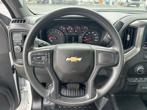 Certified 2025 Chevrolet Silverado 1500 W/T RWD image 6