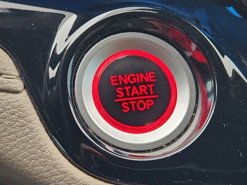 Used 2018 Honda Odyssey Elite image 20