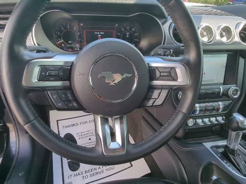 Used 2018 Ford Mustang GT Premium w/ GT Performance Package RWD image 13