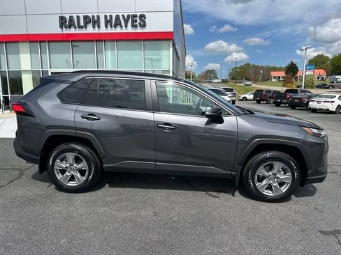 Used 2024 Toyota RAV4 XLE w/ Convenience Package FWD image 2
