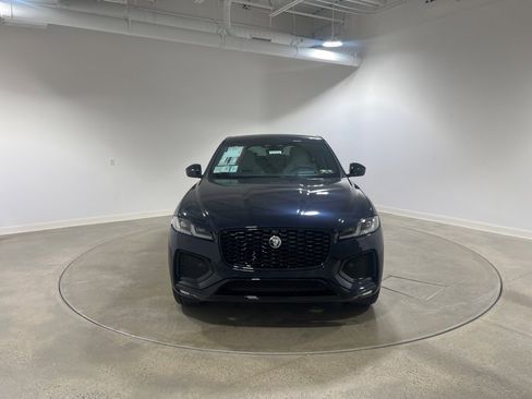 New 2026 Jaguar F-PACE R-Dynamic S image 8