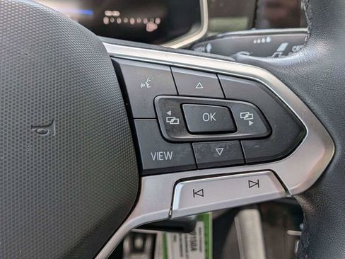 Certified 2025 Volkswagen Jetta Sport FWD image 24