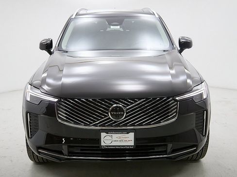 New 2026 Volvo XC90 B6 Plus w/ Protection Package Premier image 5