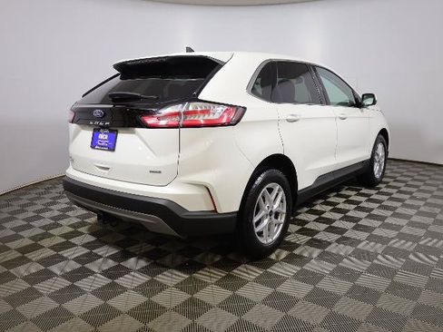 Certified 2024 Ford Edge SEL w/ Convenience Package AWD/4WD image 5