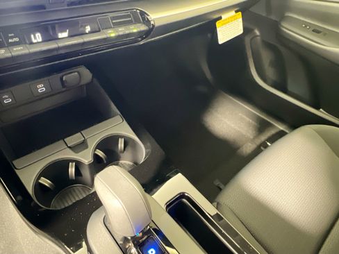 New 2026 Toyota Prius LE image 26