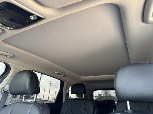 Used 2023 Kia Sorento X-Line EX image 17