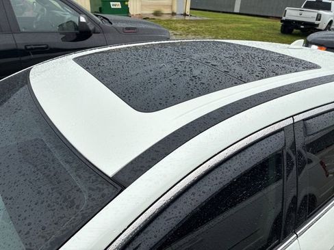 Used 2021 Nissan Murano SV w/ SV Special Edition Package image 2
