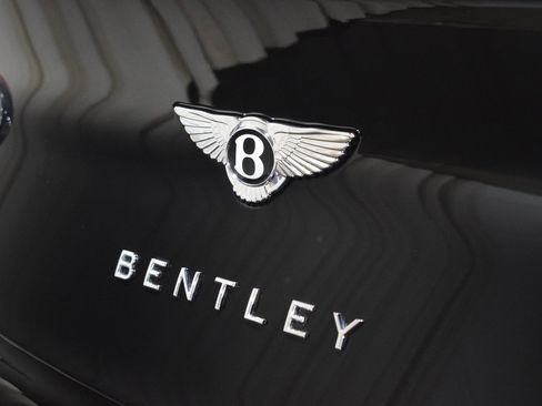 New 2024 Bentley Bentayga Extended Wheelbase image 19