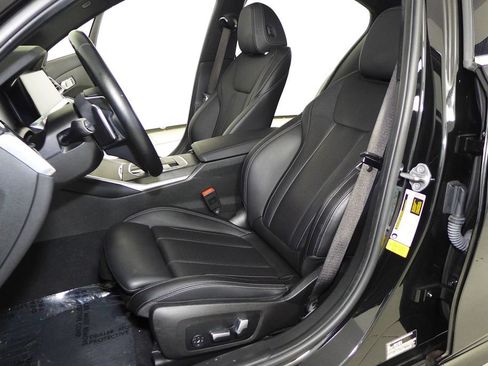 Used 2022 BMW 330i Sedan w/ Driving Assistance Package RWD image 22