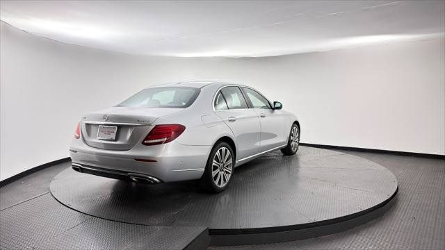 Used 2018 Mercedes-Benz E 300 4MATIC w/ Premium 1 Package image 8