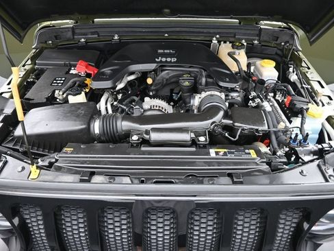 Used 2021 Jeep Wrangler Unlimited Sport AWD/4WD image 35