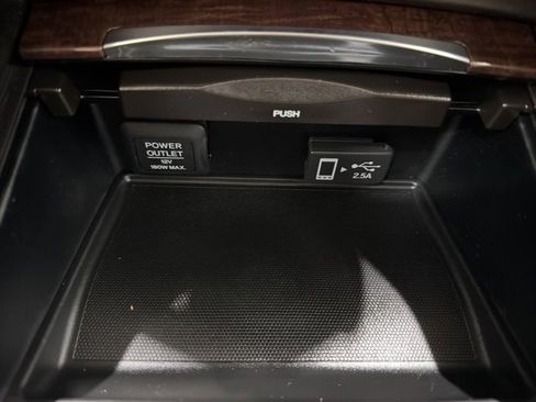 Certified 2020 Acura TLX w/ Technology Package image 37