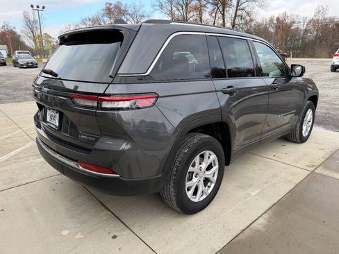 Used 2022 Jeep Grand Cherokee Limited image 10