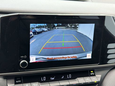 Certified 2025 Toyota Camry SE w/ Convenience Package FWD image 19