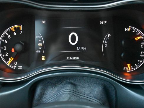 Used 2021 Jeep Grand Cherokee High Altitude AWD/4WD image 17