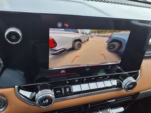 New 2026 GMC Canyon AT4 image 4