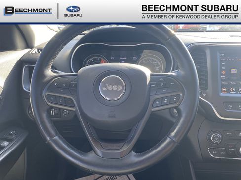 Used 2020 Jeep Cherokee Trailhawk image 10