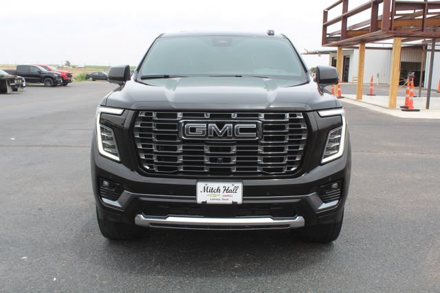 Used 2025 GMC Yukon Denali Ultimate w/ LPO, Floor Liner Package AWD/4WD image 11