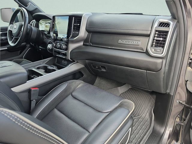 Used 2023 RAM 1500 Laramie AWD/4WD image 18