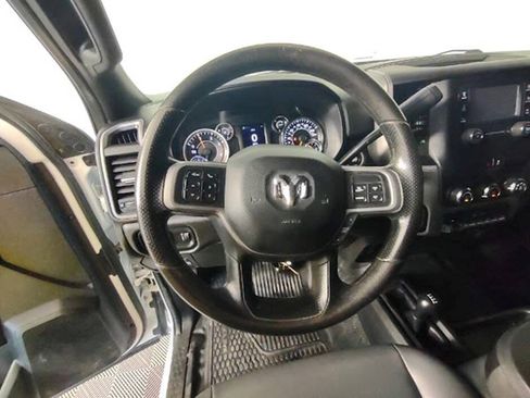 Used 2022 RAM 2500 Tradesman w/ Chrome Appearance Group AWD/4WD image 14