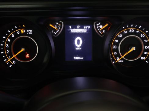 Used 2025 Jeep Gladiator Sport AWD/4WD image 4