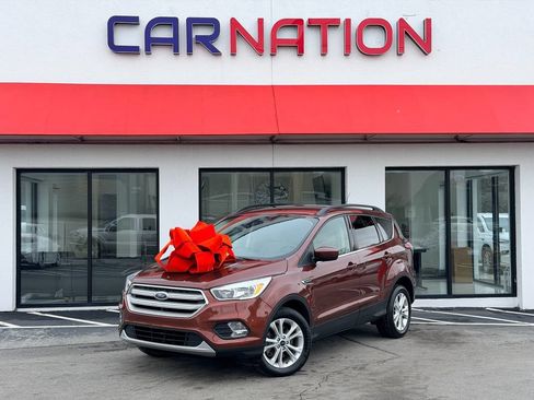 Used 2018 Ford Escape SE AWD/4WD image 2